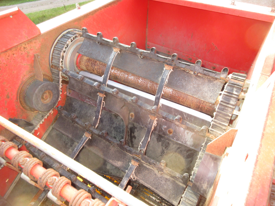 5852 Grimme 75-30 potato harvester