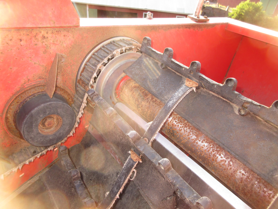 5852 Grimme 75-30 potato harvester