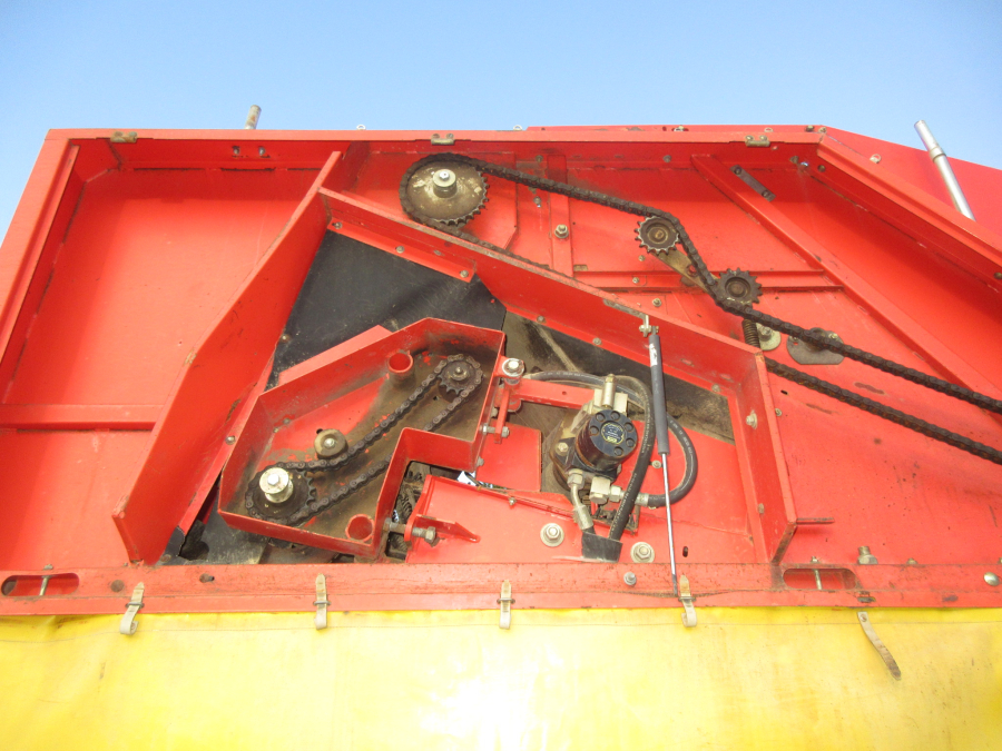 5852 Grimme 75-30 potato harvester