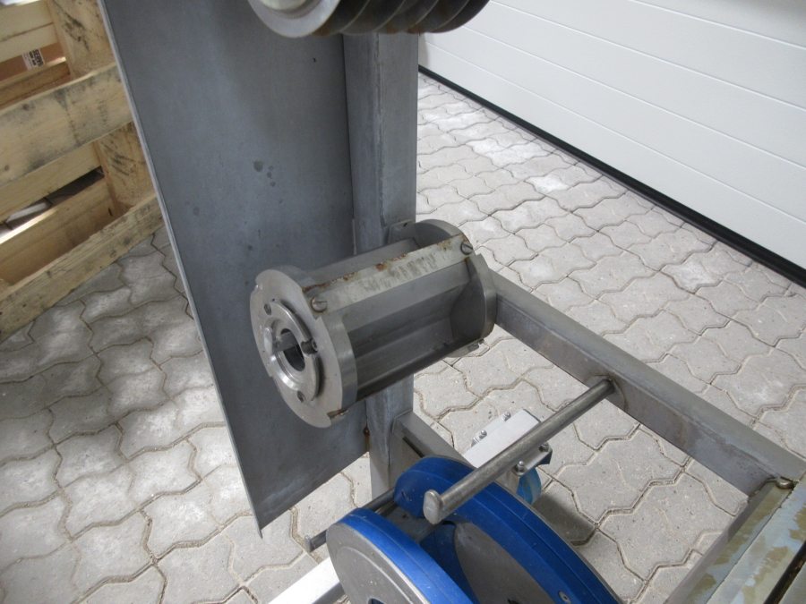 5856 Kronen KUJ cube, strip & slice cutting machine