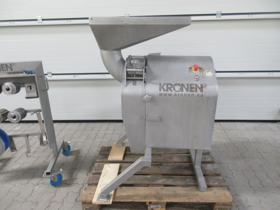 5856 Kronen KUJ cube, strip & slice cutting machine