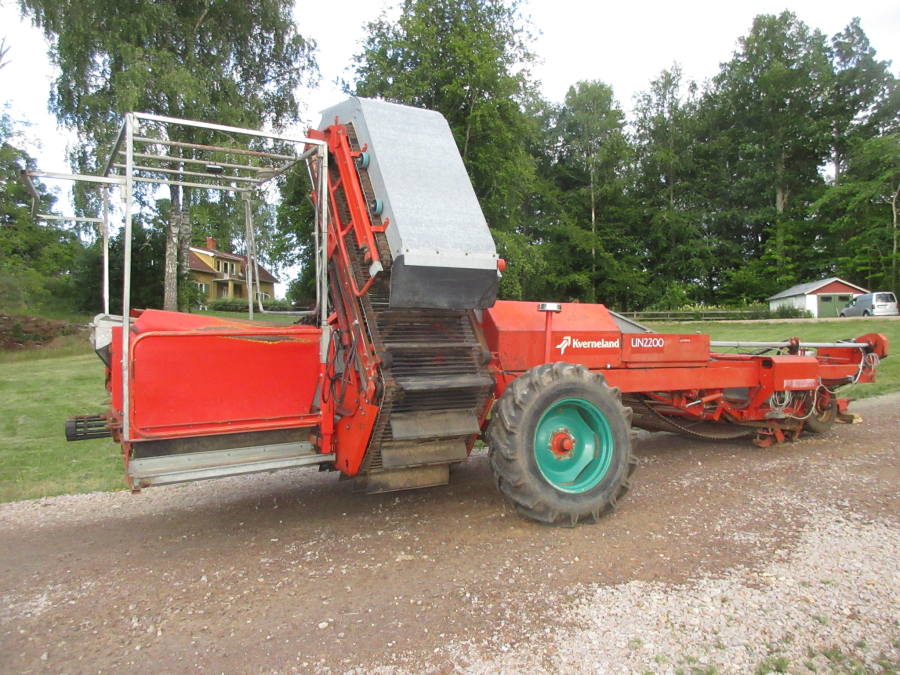 5861 Kverneland underhaug UN2200 onion loader