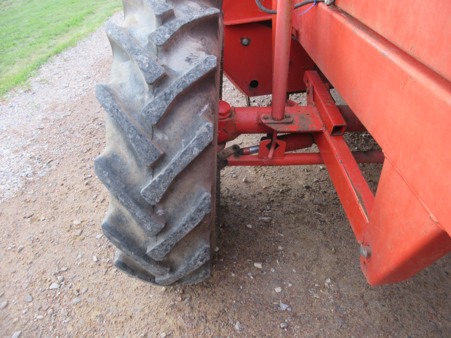 5861 Kverneland underhaug UN2200 onion loader