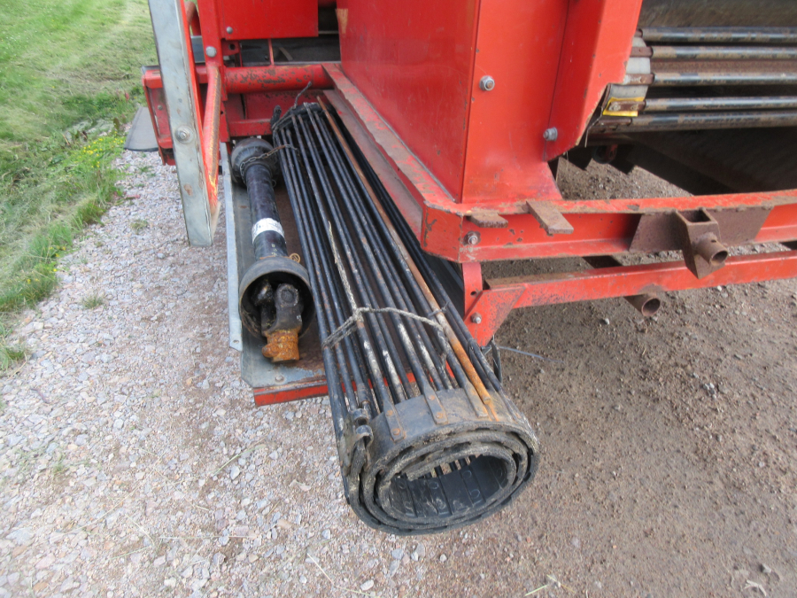 5861 Kverneland underhaug UN2200 onion loader