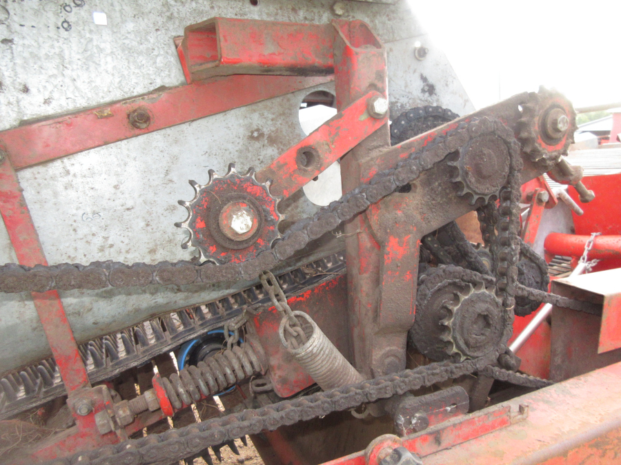5861 Kverneland underhaug UN2200 onion loader