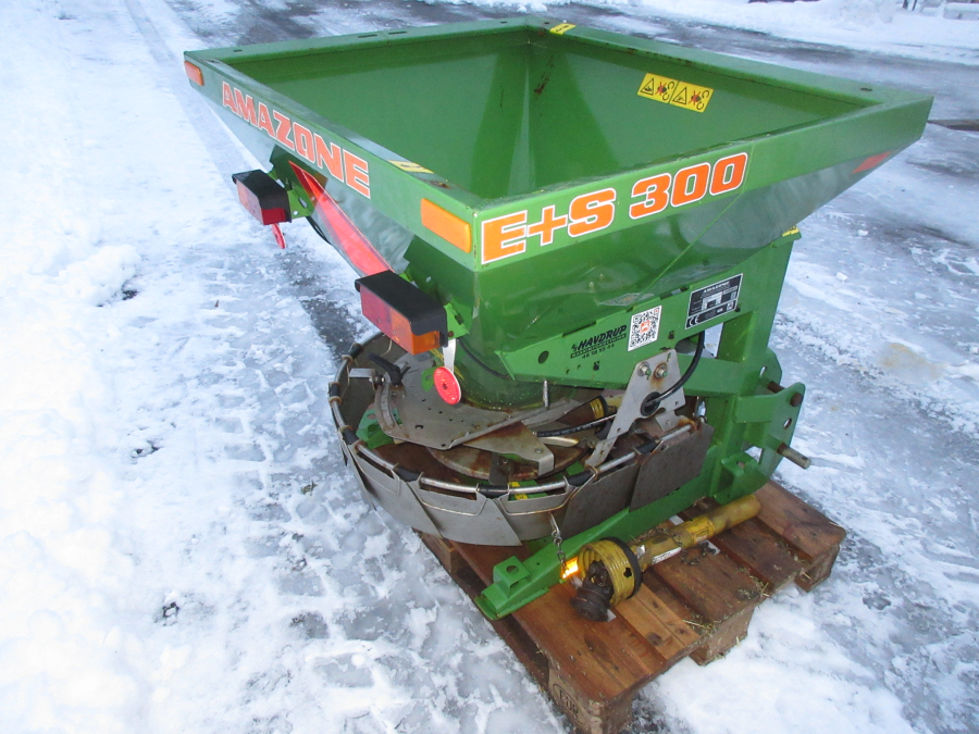 5866 Amazone E+S 300 Anbaustreuer Salz Sand
