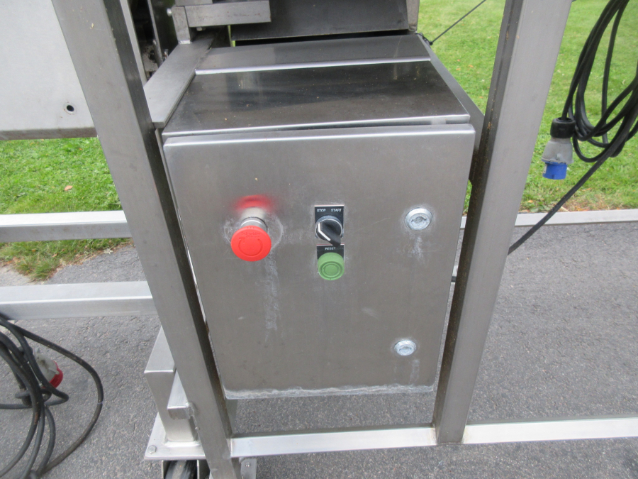 5872 Urschel VSC segment cutter