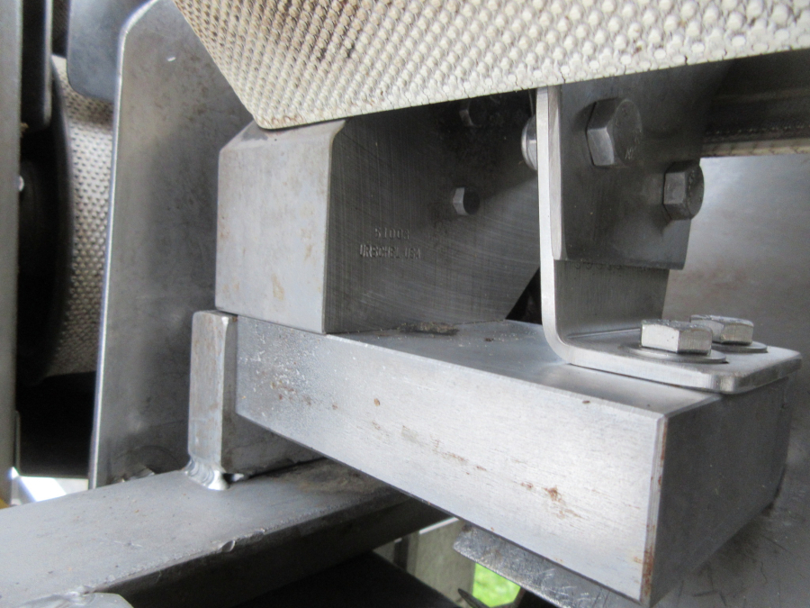 5872 Urschel VSC segment cutter