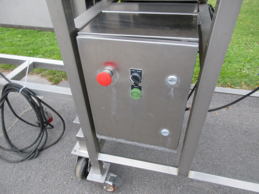5872 Urschel VSC segment cutter