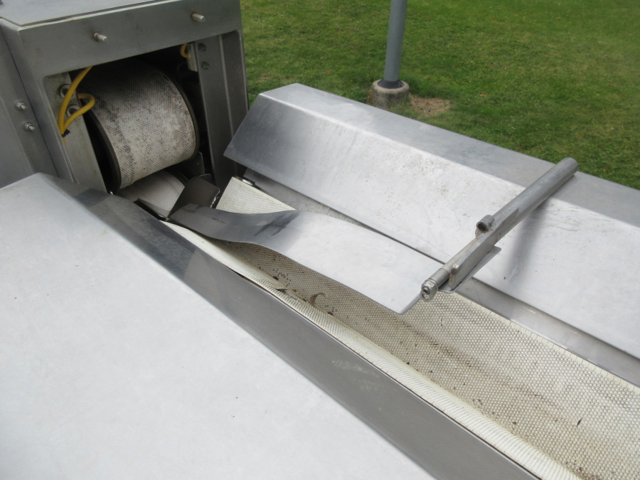 5872 Urschel VSC segment cutter