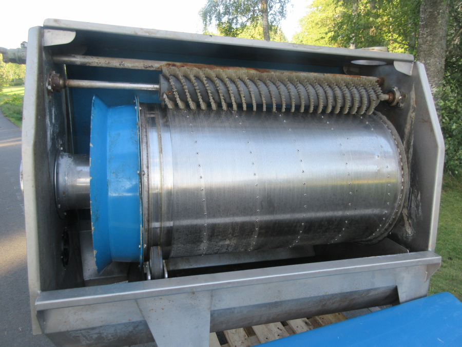 5875 Roto-sieve drum screen 