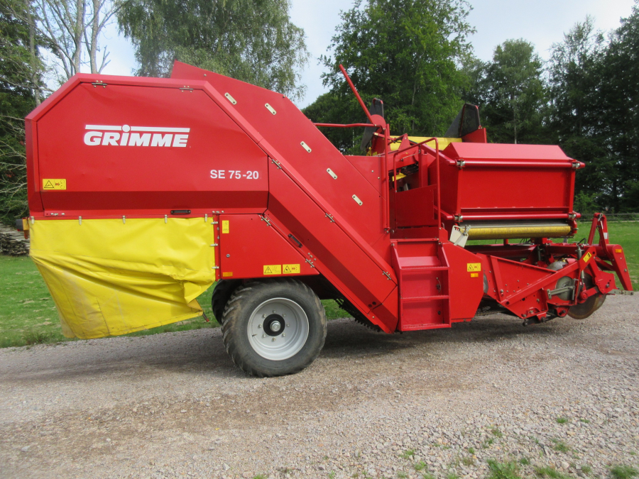 5879 Grimme SE75-20 potato harvester