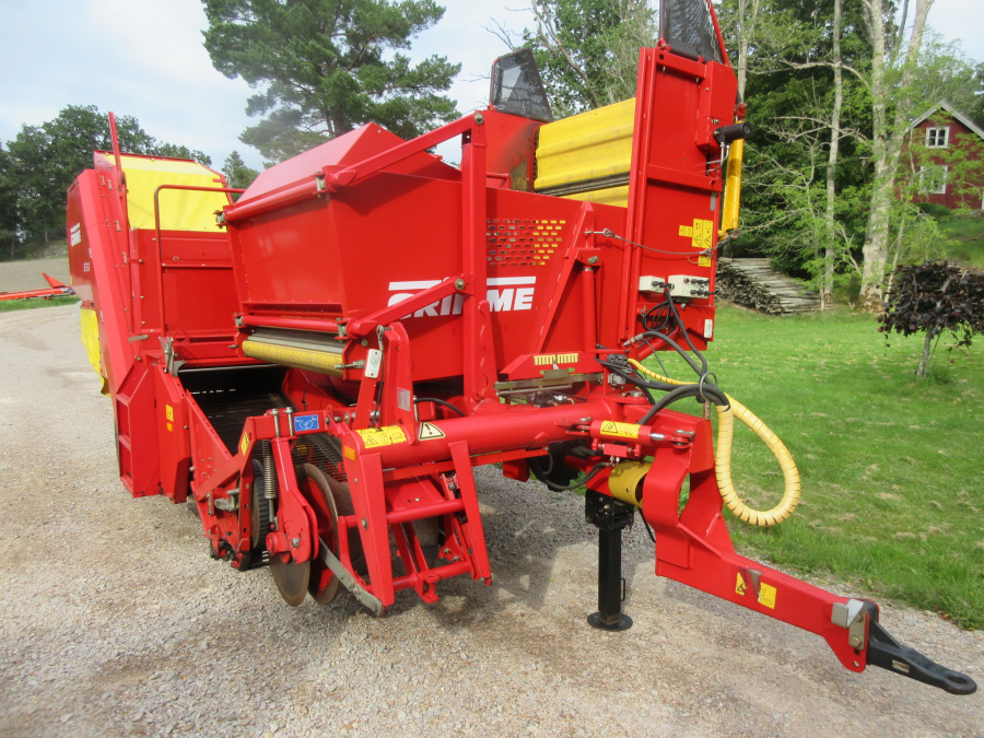 5879 Grimme SE75-20 potato harvester