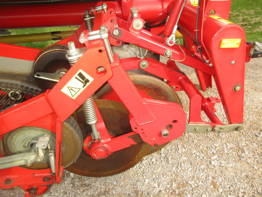 5879 Grimme SE75-20 potato harvester