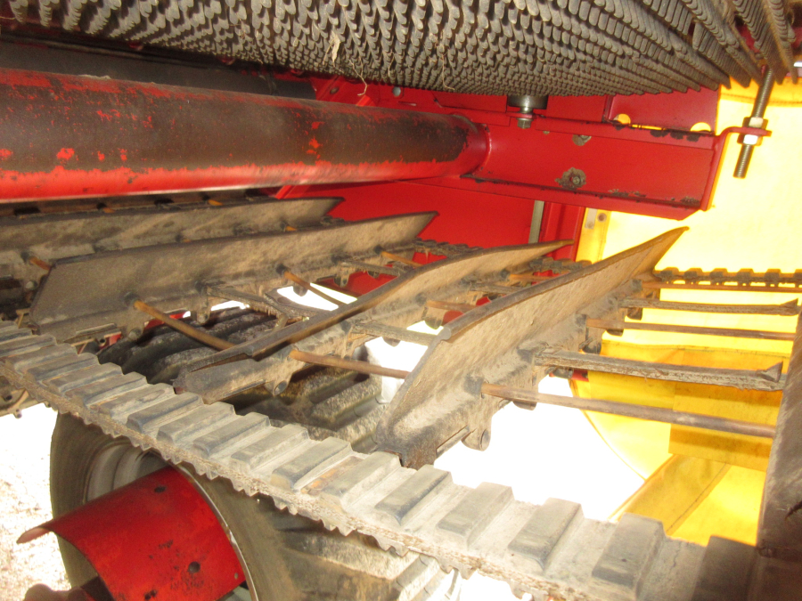 5879 Grimme SE75-20 potato harvester
