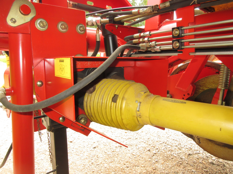 5879 Grimme SE75-20 potato harvester