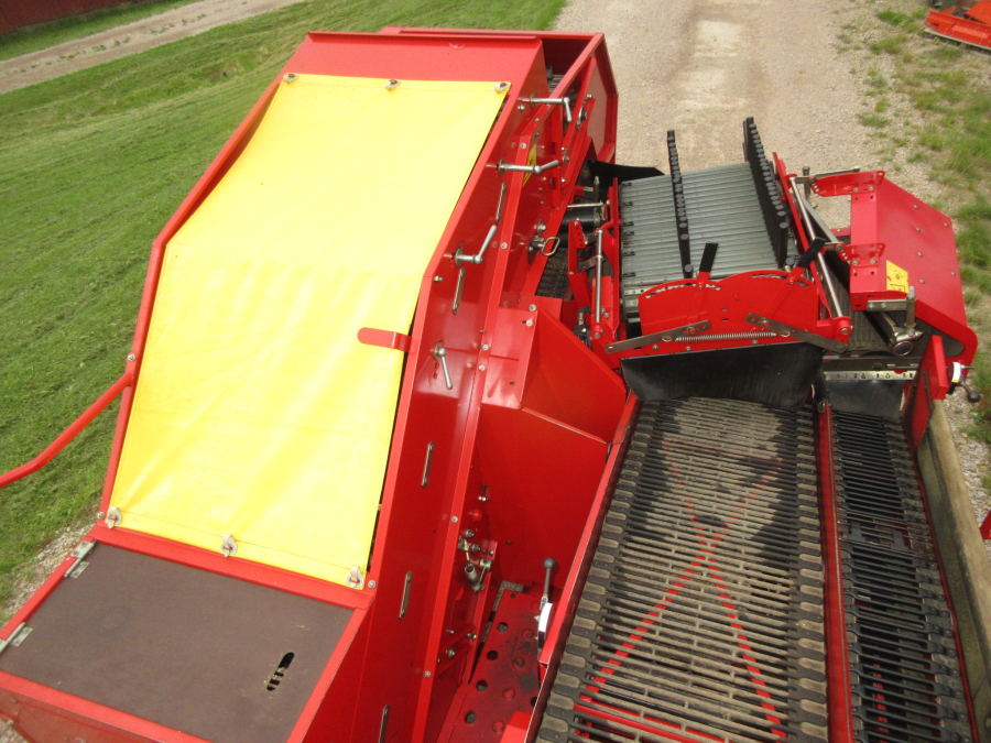 5879 Grimme SE75-20 potato harvester