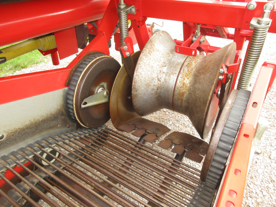 5879 Grimme SE75-20 potato harvester