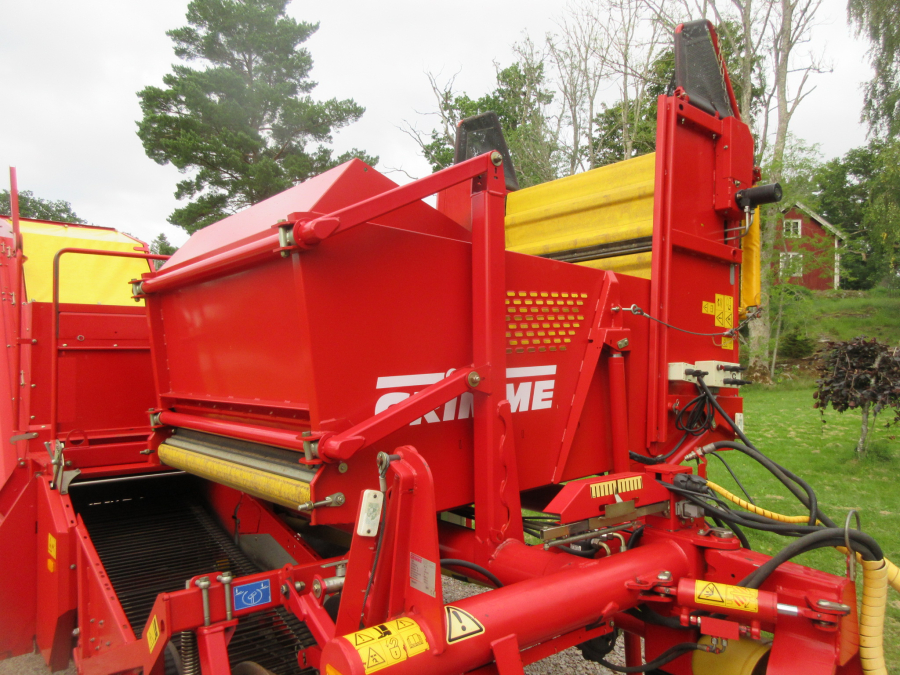 5879 Grimme SE75-20 potato harvester