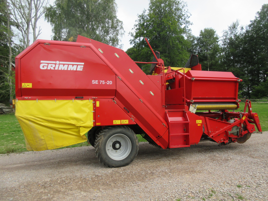 5879 Grimme SE75-20 potato harvester
