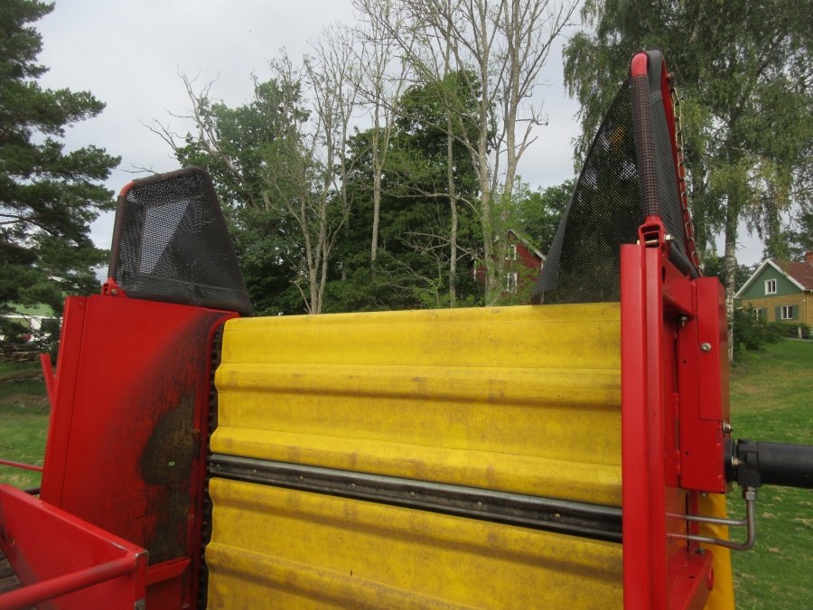 5879 Grimme SE75-20 potato harvester