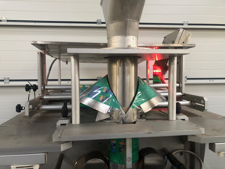 5881 GNA AV65 Vertikale Verpackungsmaschine