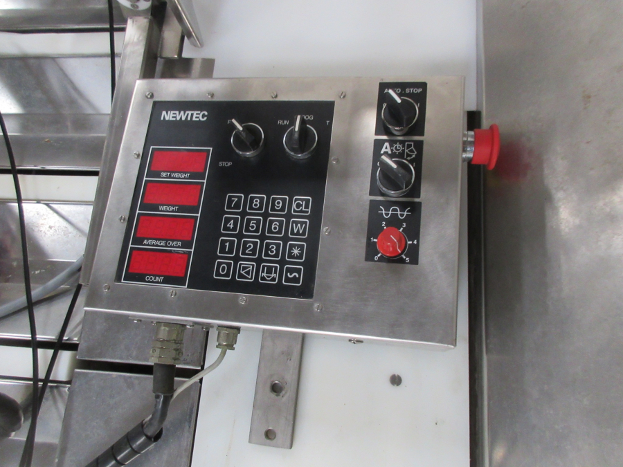 5895 Newtec 2014XBD Wiegemaschine 