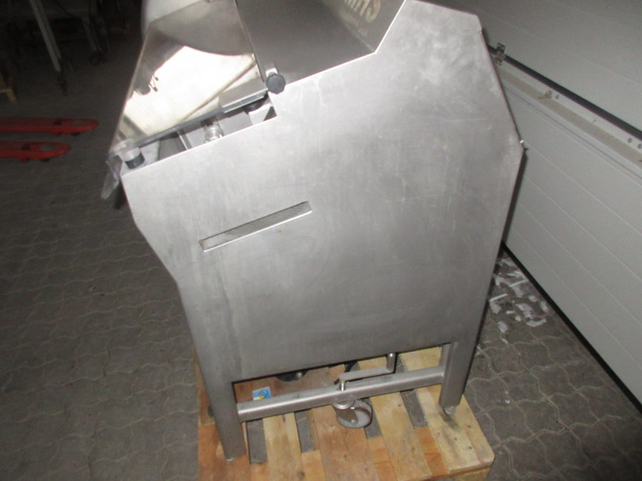 5902 MHS cutter slicer
