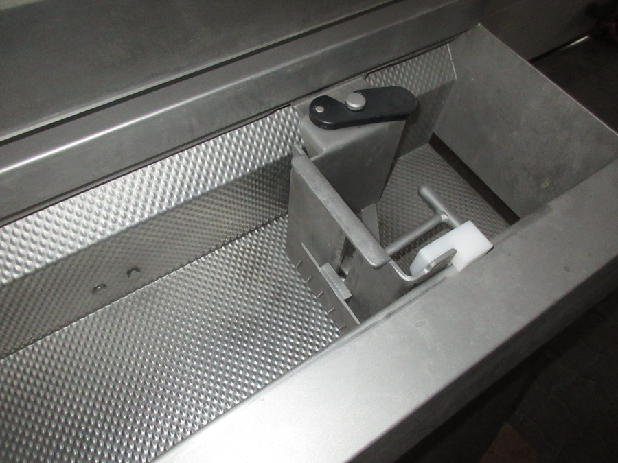 5902 MHS cutter slicer