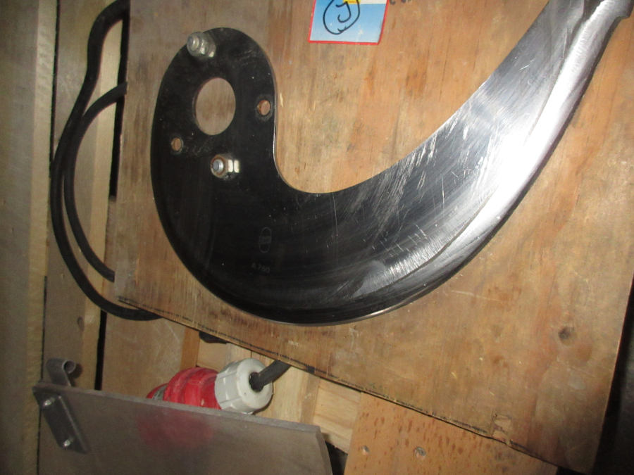 5902 MHS cutter slicer