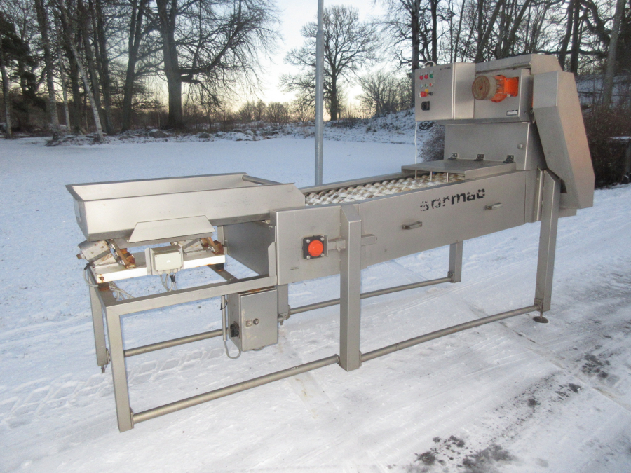 5904 Sormac DMA-60 potato halving machine