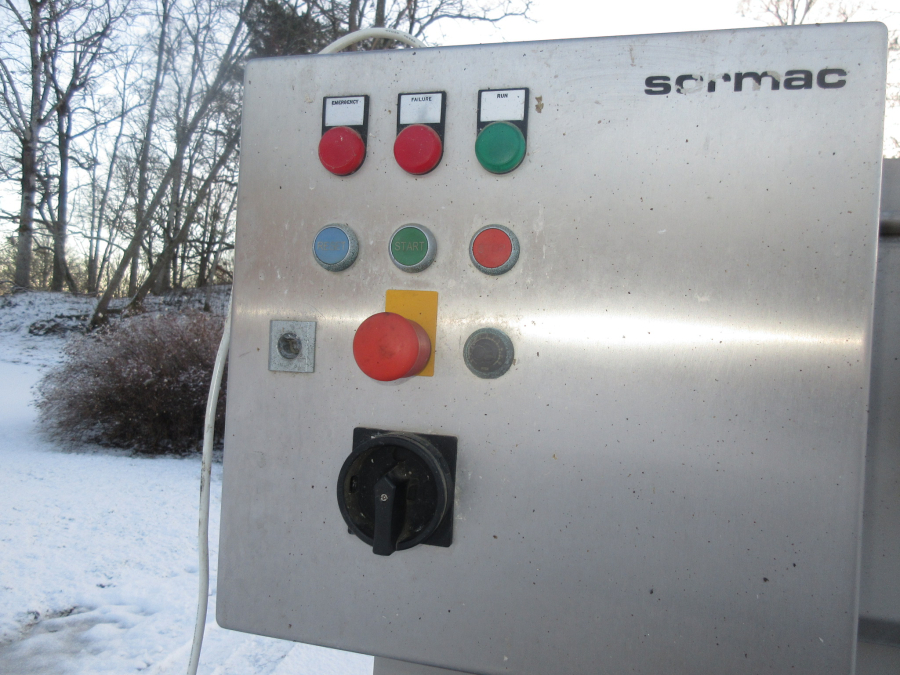 5904 Sormac DMA-60 potato halving machine