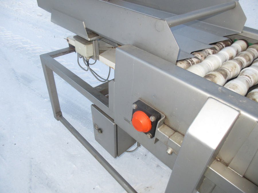 5904 Sormac DMA-60 potato halving machine