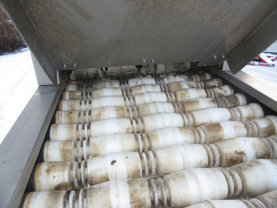 5904 Sormac DMA-60 potato halving machine