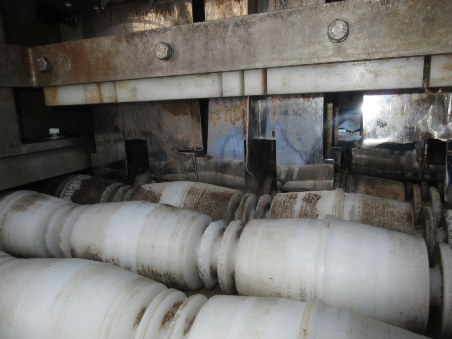 5904 Sormac DMA-60 potato halving machine