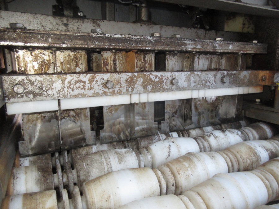 5904 Sormac DMA-60 potato halving machine