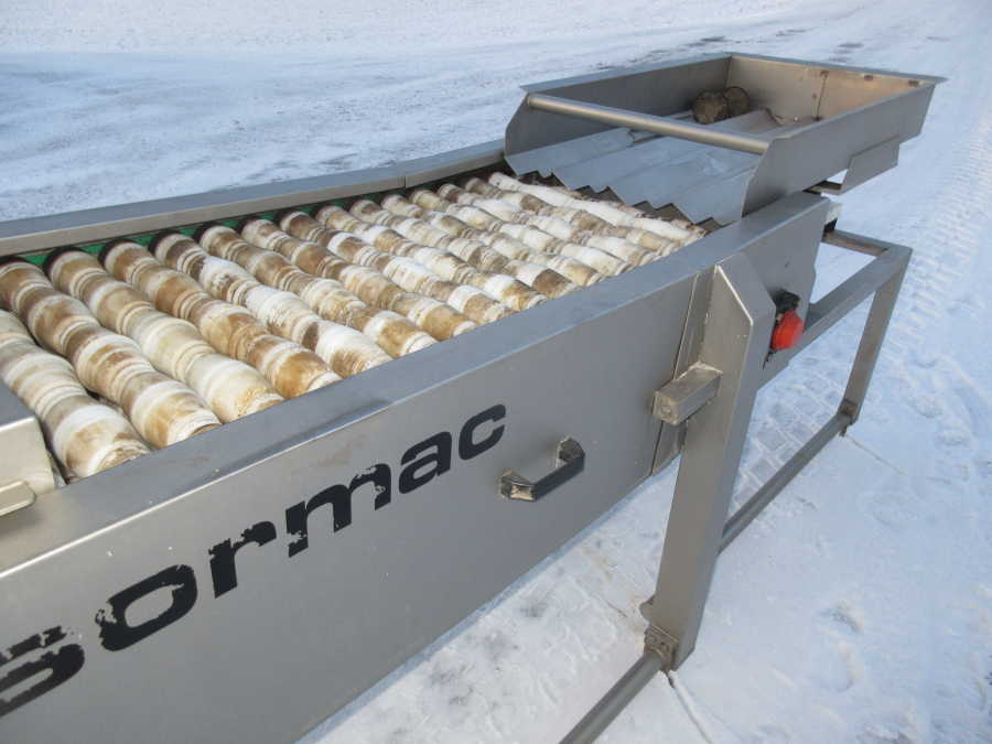 5904 Sormac DMA-60 potato halving machine