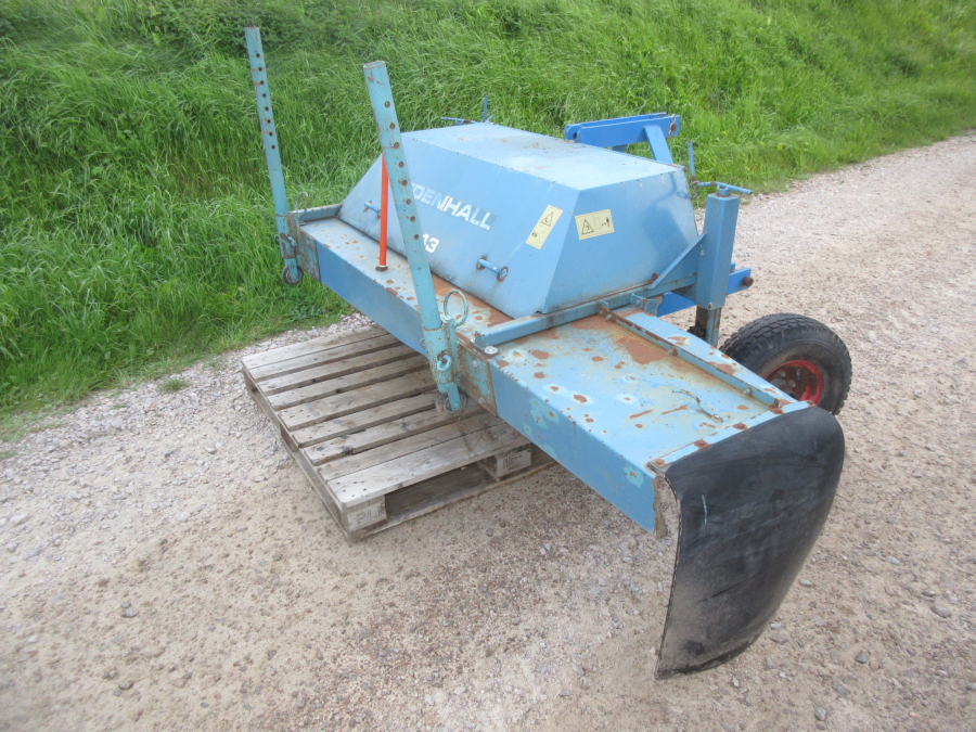 5916 Edenhall haulm topper