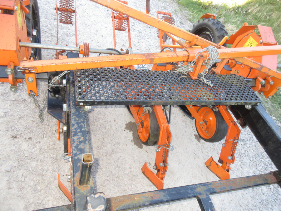 5924 Stanhay 985 seeder precision drill
