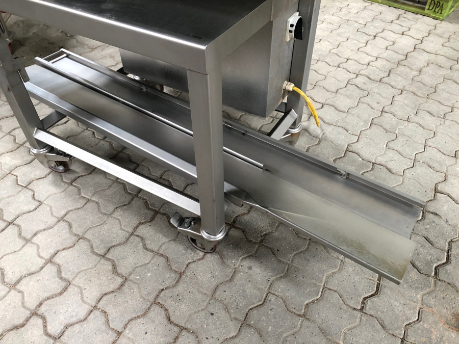 5933 Sormac BSM-150 belt slicer