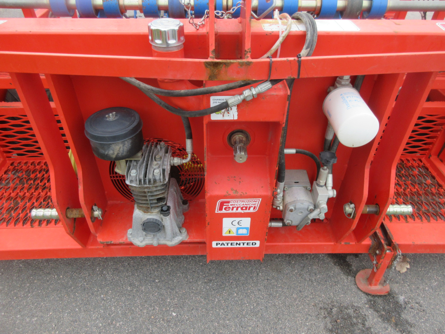 5942 Ferrari Rotostrapp transplanter 4 row