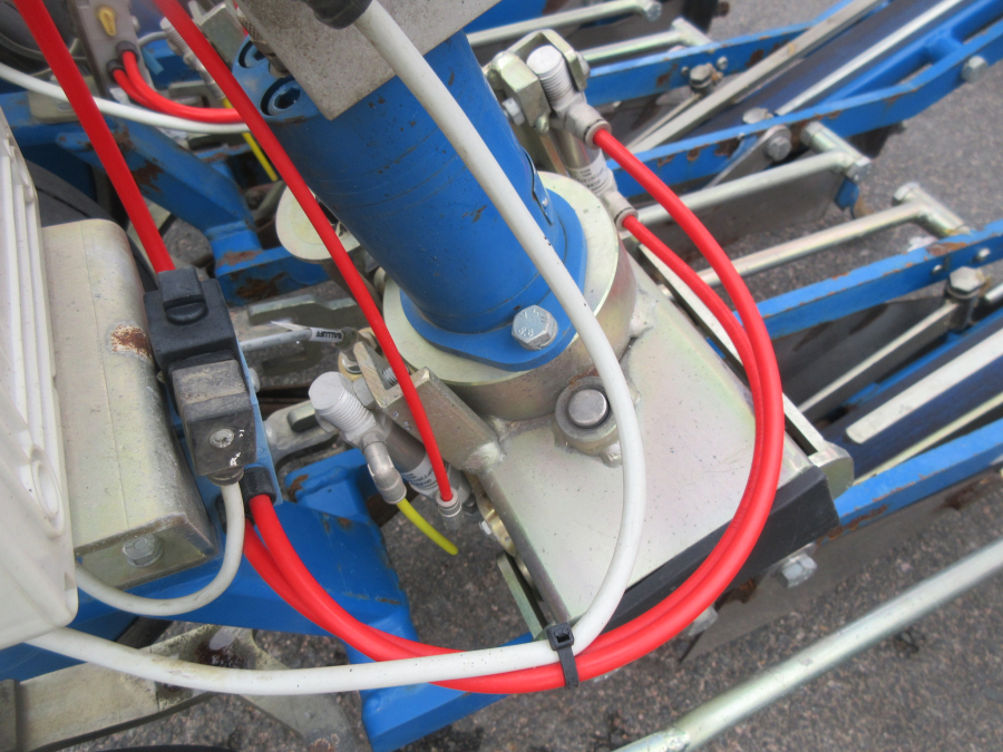 5942 Ferrari Rotostrapp transplanter 4 row