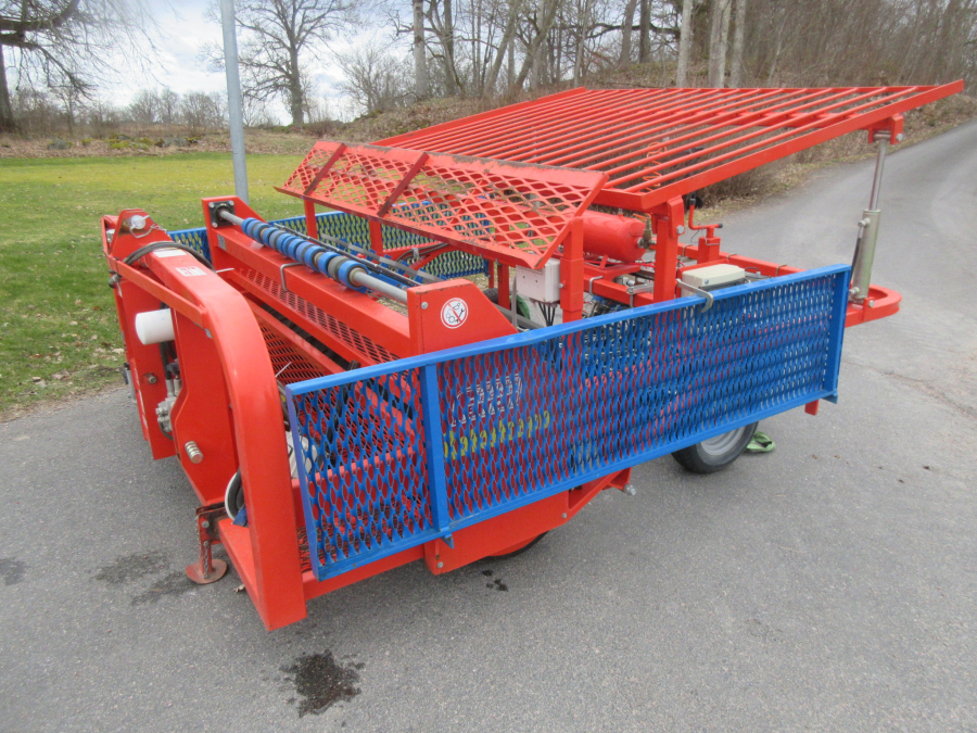 5942 Ferrari Rotostrapp transplanter 4 row