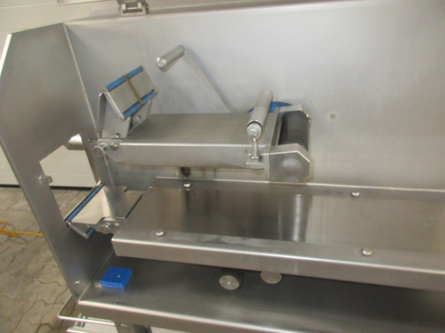 5946 Sormac BSM-150 belt slicer