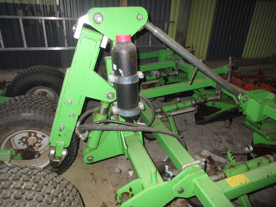 5956 AVR Speedridger potato ridger