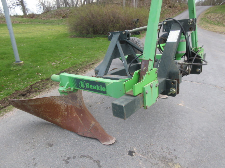 5961 Reekie bed plough