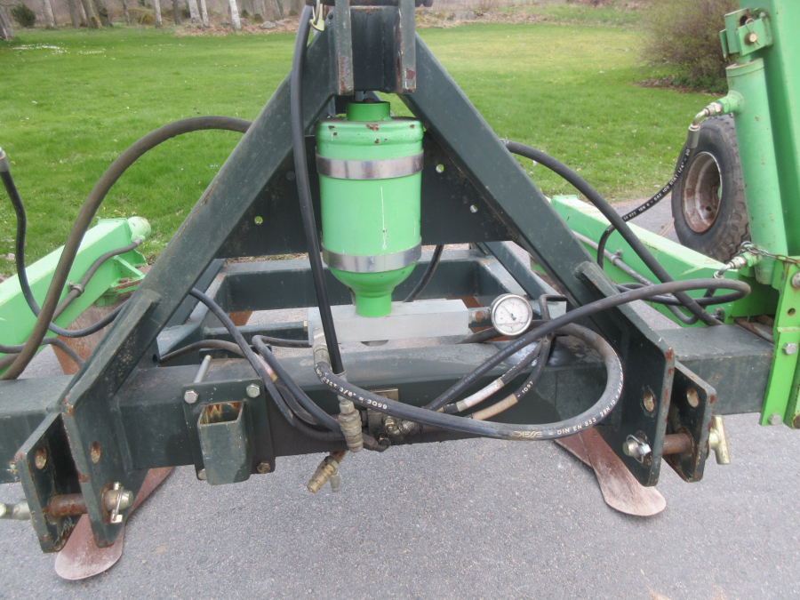 5961 Reekie bed plough