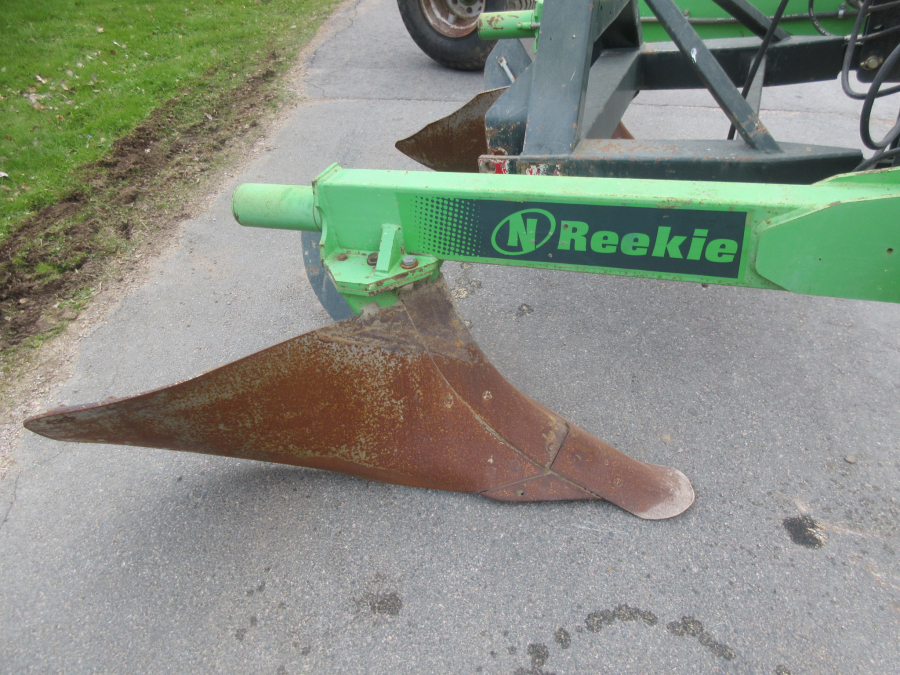 5961 Reekie bed plough