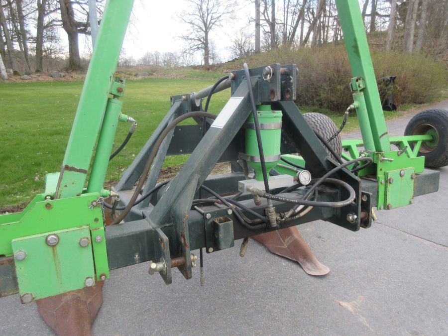 5961 Reekie bed plough