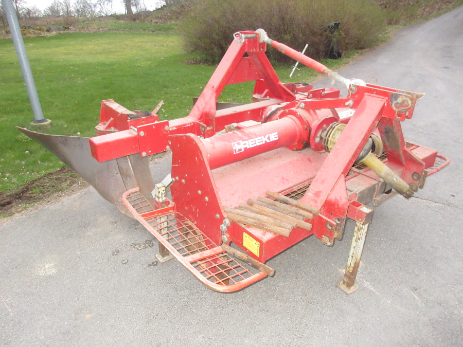 5962 Reekie bed plough with cultivator